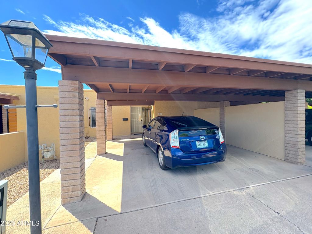 1225 E Avenida Hermosa --, Phoenix, AZ 85014
