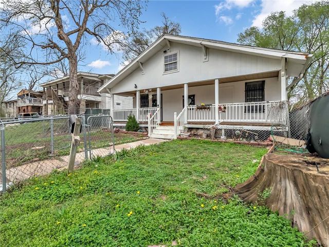 417 Wallace Avenue, Kansas City, MO 64125