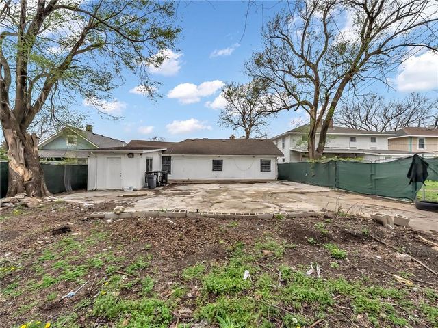 417 Wallace Avenue, Kansas City, MO 64125