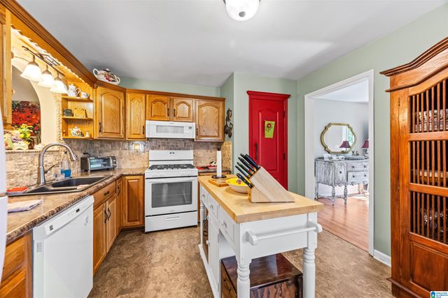 1530 WARNER LOOP ROAD, Birmingham, AL 35214