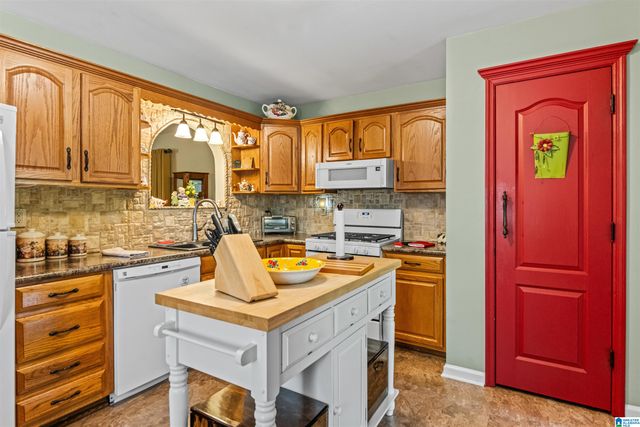 1530 WARNER LOOP ROAD, Birmingham, AL 35214
