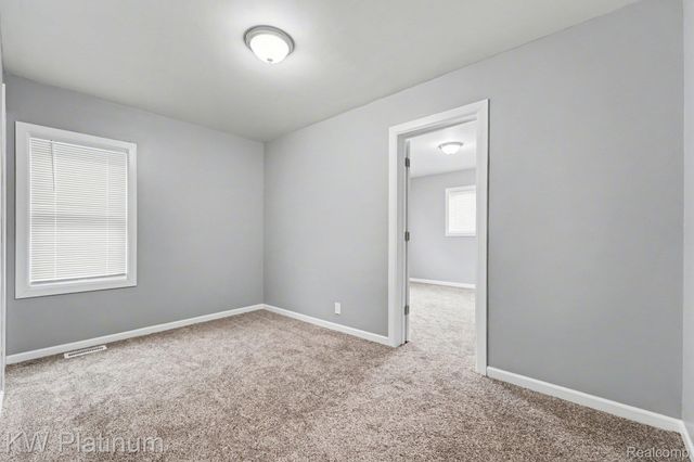 7527 Toepfer Road, Warren, MI 48091