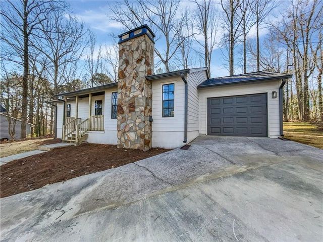 6006 Radford Drive, Riverdale, GA 30296