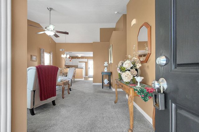 6733 Cherry Bend, Canal Winchester, OH 43110