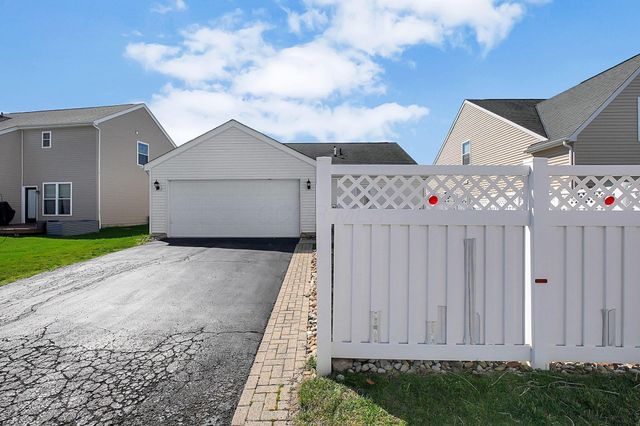 6733 Cherry Bend, Canal Winchester, OH 43110