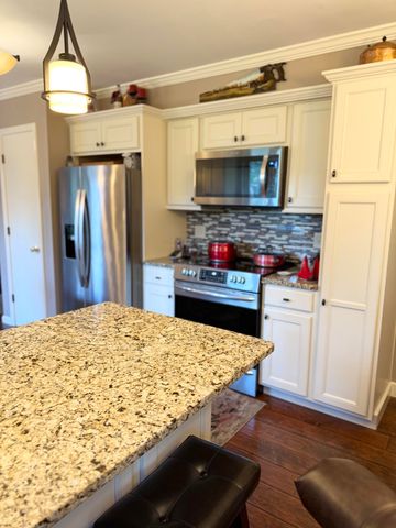 1620 S BERKLEY DR, Columbia, MO 65201
