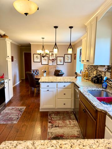 1620 S BERKLEY DR, Columbia, MO 65201