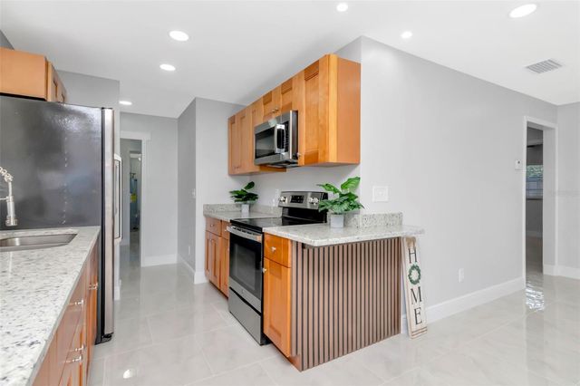 2906 E 97TH AVENUE, Tampa, FL 33612