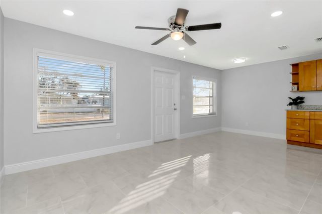 2906 E 97TH AVENUE, Tampa, FL 33612