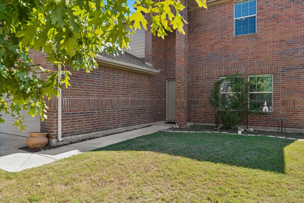 12233 Big Rock Drive, Rhome, TX 76078 — photo 3