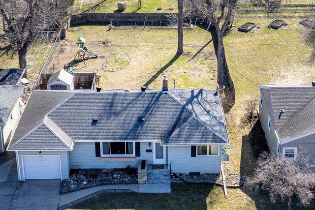 1810 5th Street S, Moorhead, MN 56560