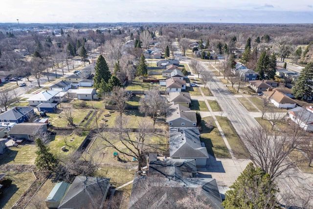 1810 5th Street S, Moorhead, MN 56560