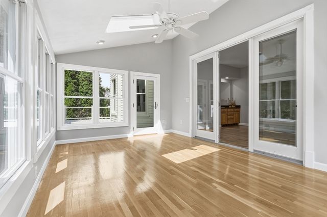 45 King St, Littleton, MA 01460