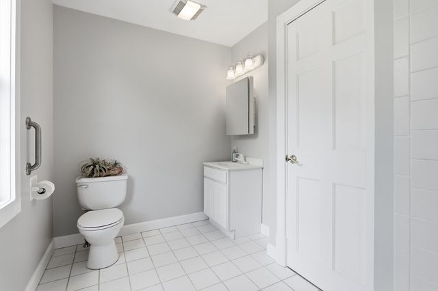 45 King St, Littleton, MA 01460