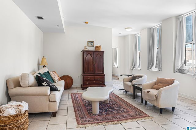 2008 3rd Ave N Apt 8D, Birmingham, AL 35203
