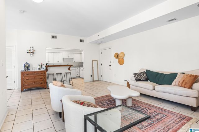 2008 3rd Ave N Apt 8D, Birmingham, AL 35203