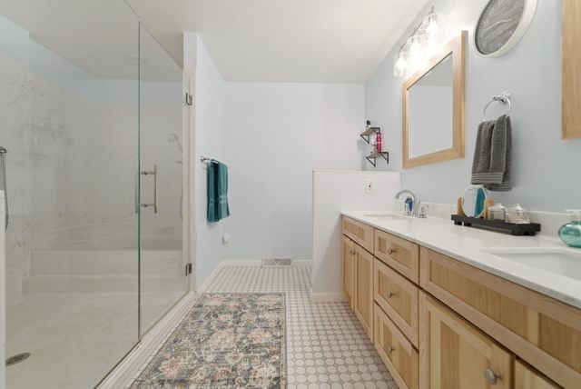 11917 N 470 E 6, Demotte, IN 46310