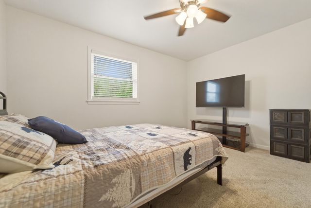 11917 N 470 E 6, Demotte, IN 46310