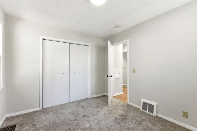 5837 Russell Avenue S, Minneapolis, MN 55410