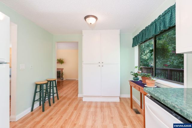 3908 SE Arbor Ct, Hillsboro, OR 97123