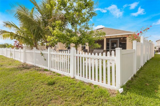 4602 HARVEST ROW LANE, St Cloud, FL 34772