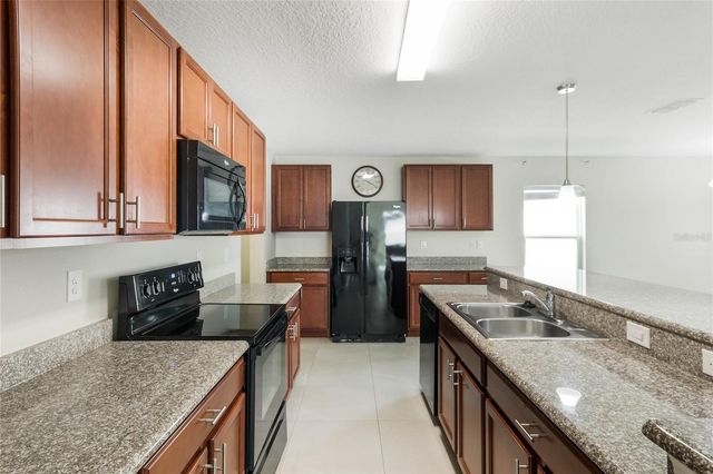 4602 HARVEST ROW LANE, St Cloud, FL 34772