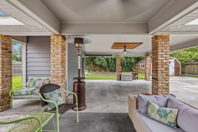113 Swoon Drive, Lafayette, LA 70508