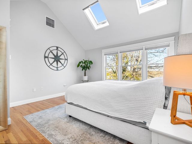 25 Falmouth Rd, Arlington, MA 02474