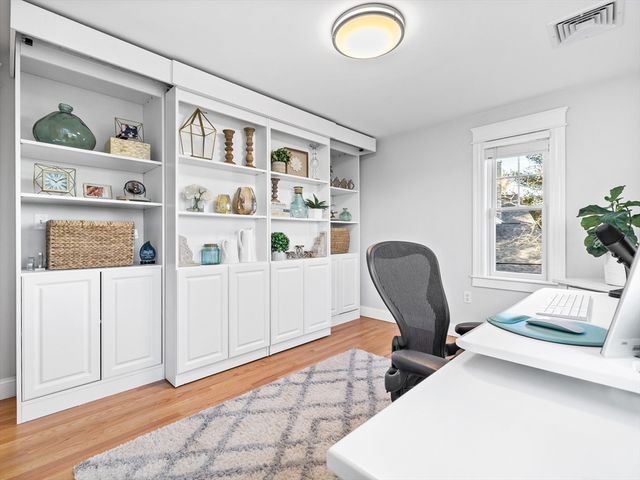 25 Falmouth Rd, Arlington, MA 02474