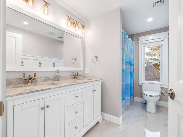 25 Falmouth Rd, Arlington, MA 02474