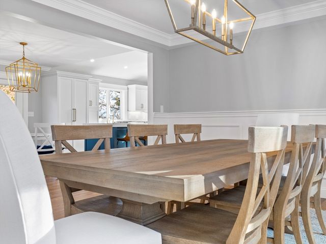 25 Falmouth Rd, Arlington, MA 02474