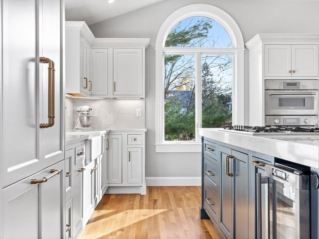 25 Falmouth Rd, Arlington, MA 02474