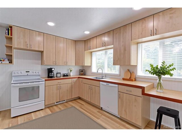 320 S Clay St, Denver, CO 80219