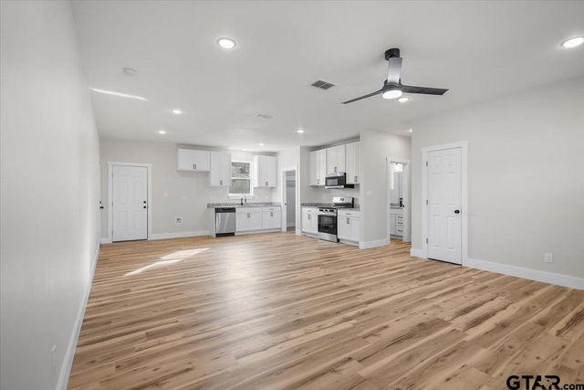 400 Guadalupe St, Bullard, TX 75757