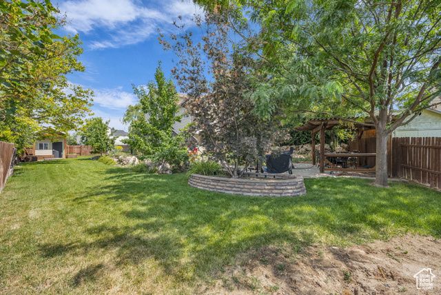 5548 S 3850 W, Roy, UT 84067