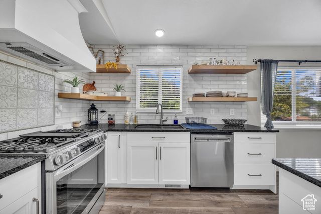 5548 S 3850 W, Roy, UT 84067