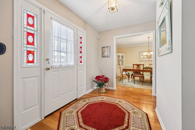 3 Agawam Dr, Wayne Twp., NJ 07470