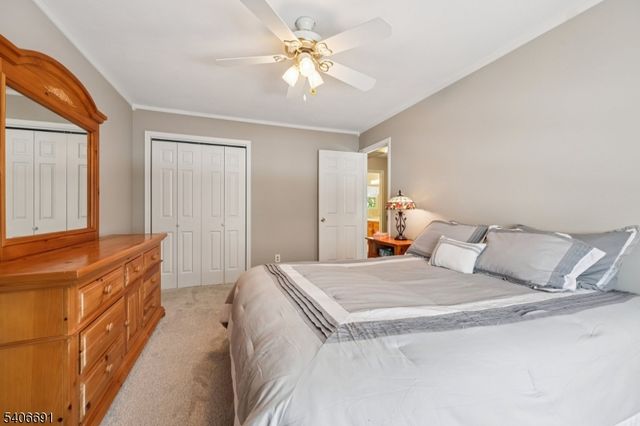 3 Agawam Dr, Wayne Twp., NJ 07470