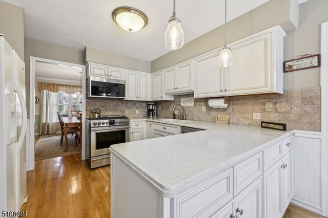 3 Agawam Dr, Wayne Twp., NJ 07470