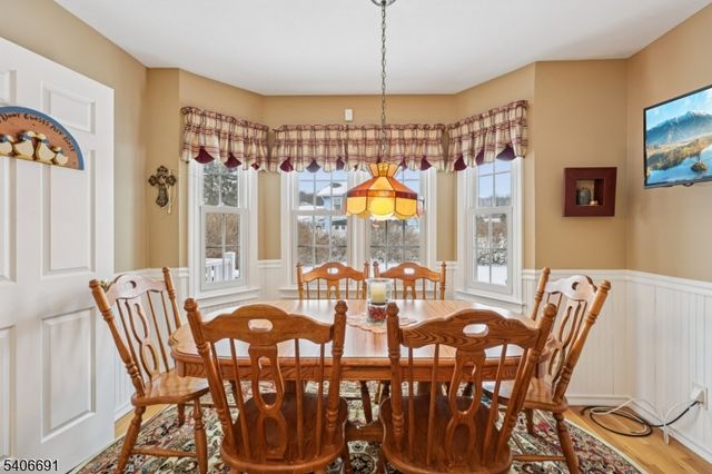 3 Agawam Dr, Wayne Twp., NJ 07470