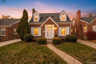 22844 Buckingham Street, Dearborn, MI 48128