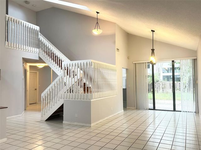 10461 NW 12th Court, Plantation, FL 33322