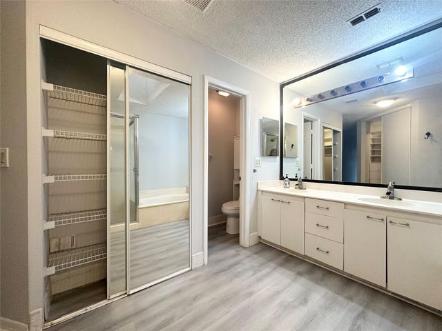 10461 NW 12th Court, Plantation, FL 33322