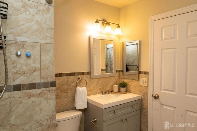 111 Edpas Road, New Brunswick, NJ 08901