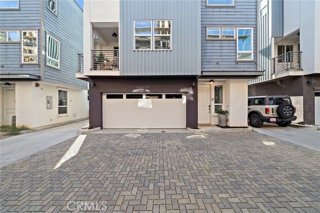 1974 Meyer Place D, Costa Mesa, CA 92627