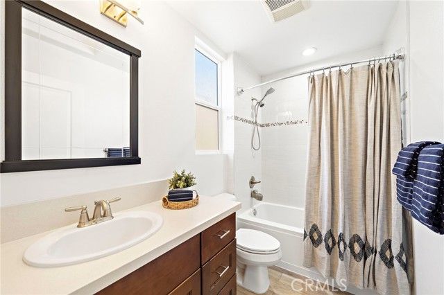 1974 Meyer Place D, Costa Mesa, CA 92627