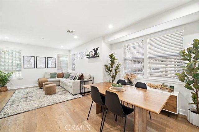 1974 Meyer Place D, Costa Mesa, CA 92627