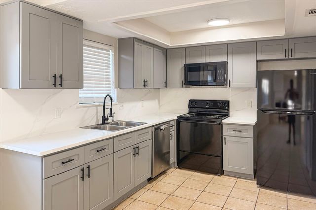 9503 Turtle Log Trail, Houston, TX 77064