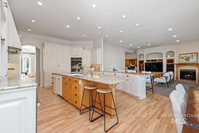 1776 E Handel St, Meridian, ID 83646