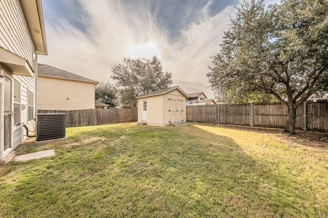 1906 Beach Drive, Dallas, TX 75051